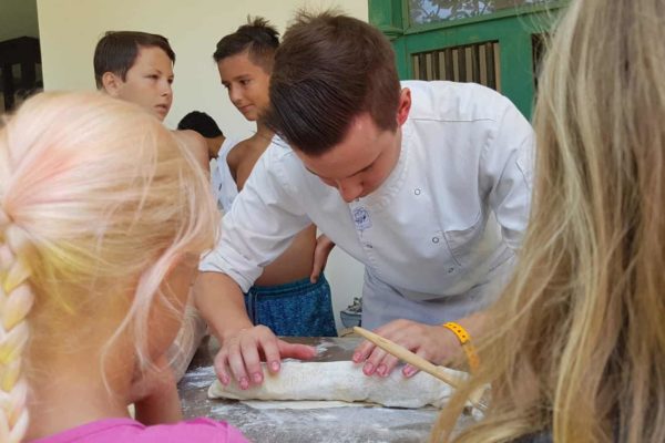 Children cooking class_Sri Lanka_ Michael Roessl (22)